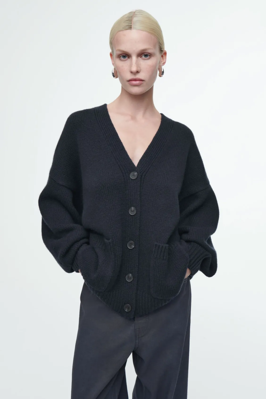 COS CHUNKY CASHMERE-BLEND CARDIGAN NAVY Clearance