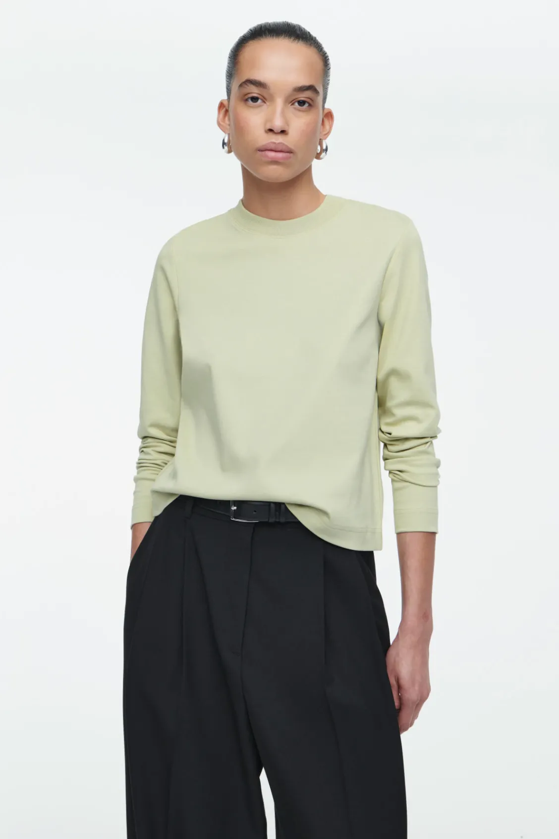 COS CLEAN CUT REGULAR LONG-SLEEVED T-SHIRT LIGHT GREEN Best