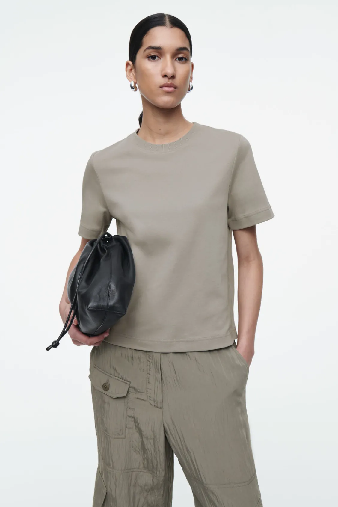 COS CLEAN CUT REGULAR T-SHIRT KHAKI Flash Sale