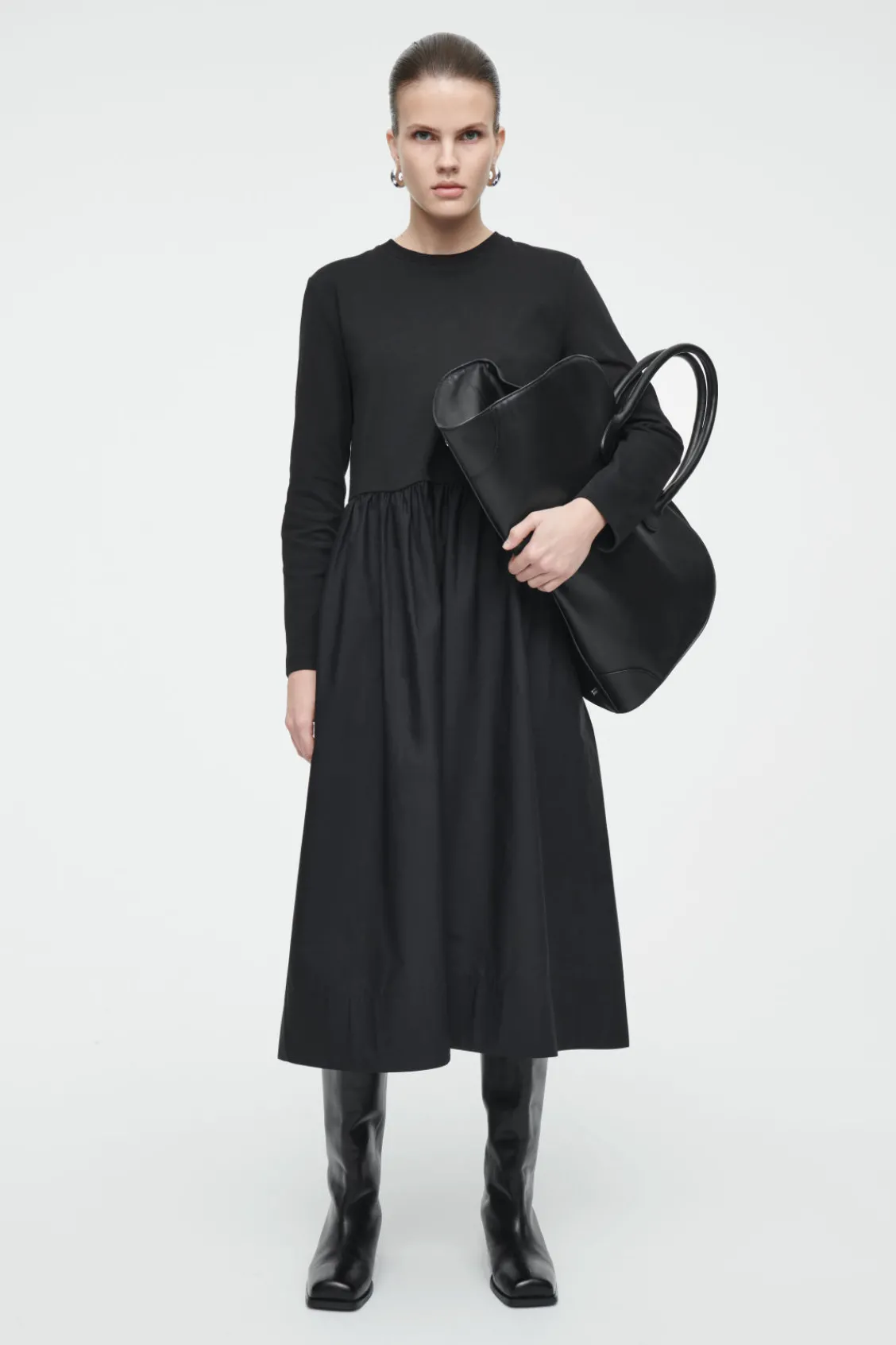 COS CONTRAST-PANEL LONG-SLEEVED MIDI DRESS BLACK Hot