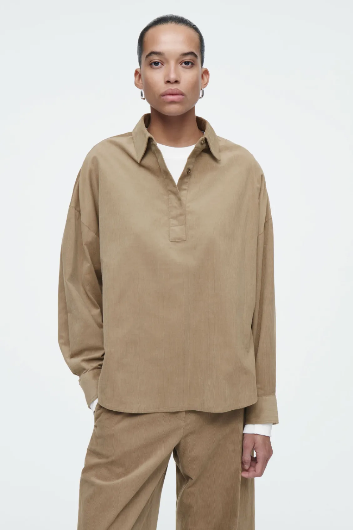 COS CORDUROY HALF-PLACKET SHIRT BEIGE Fashion