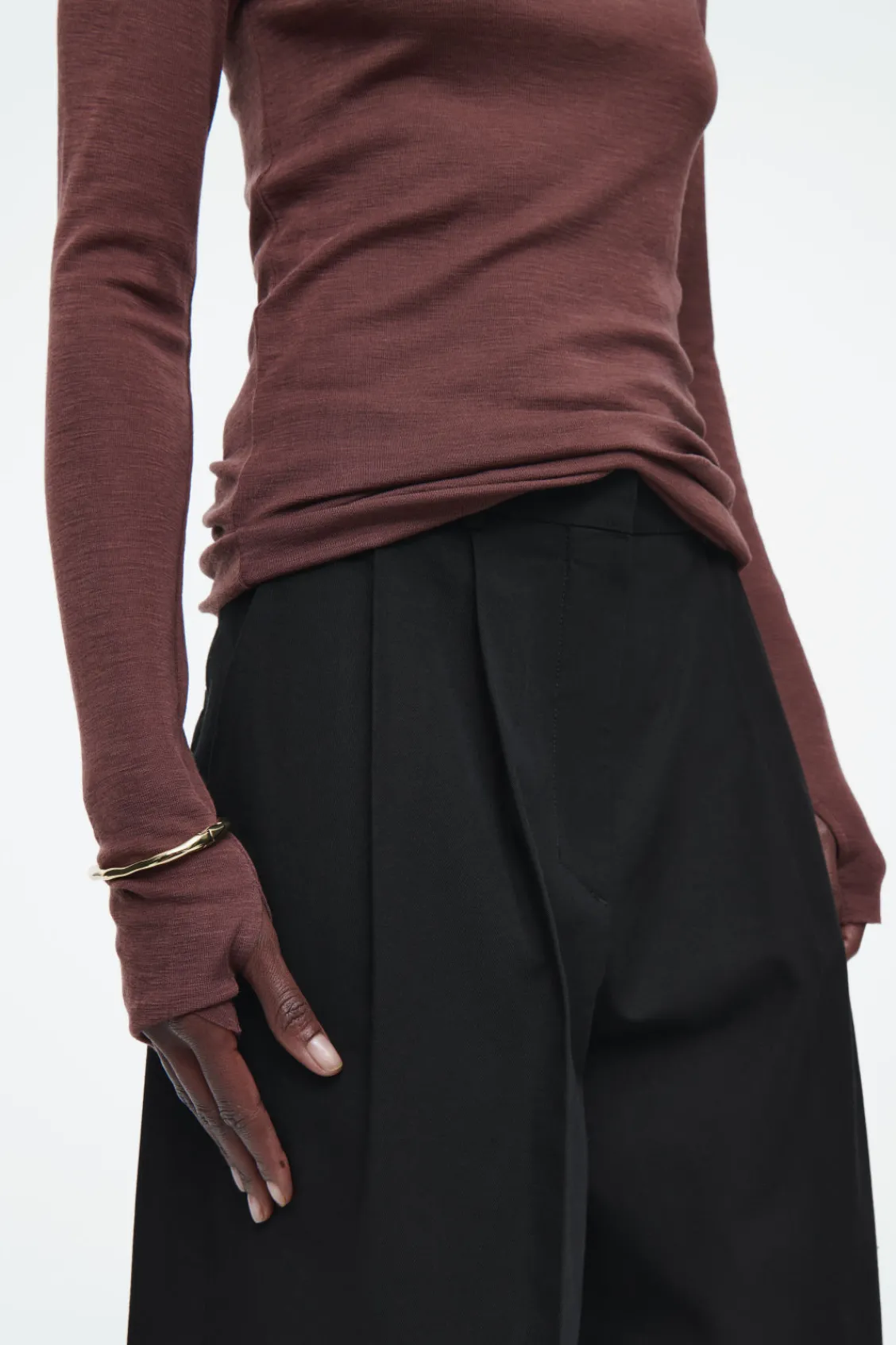 COS CREW-NECK MERINO WOOL TOP BROWN Hot