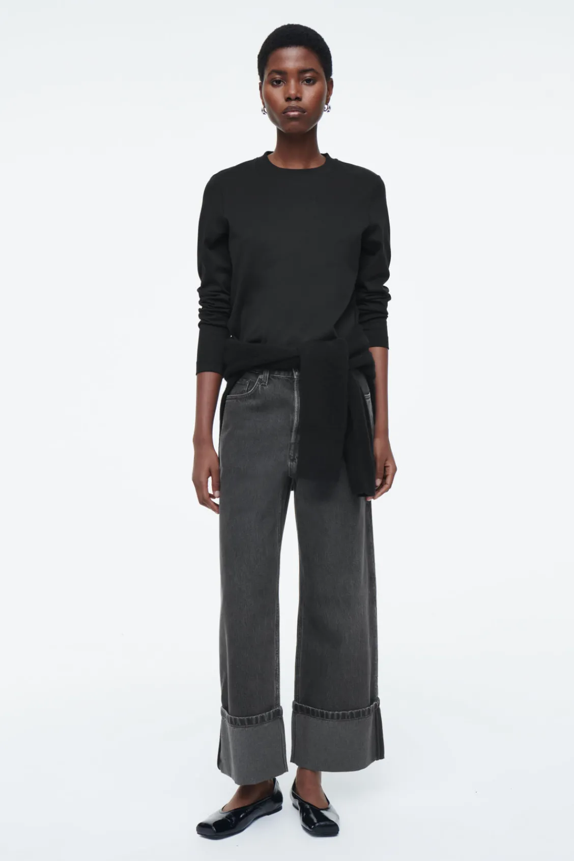 COS FACADE TURN-UP STRAIGHT-LEG JEANS BLACK Outlet