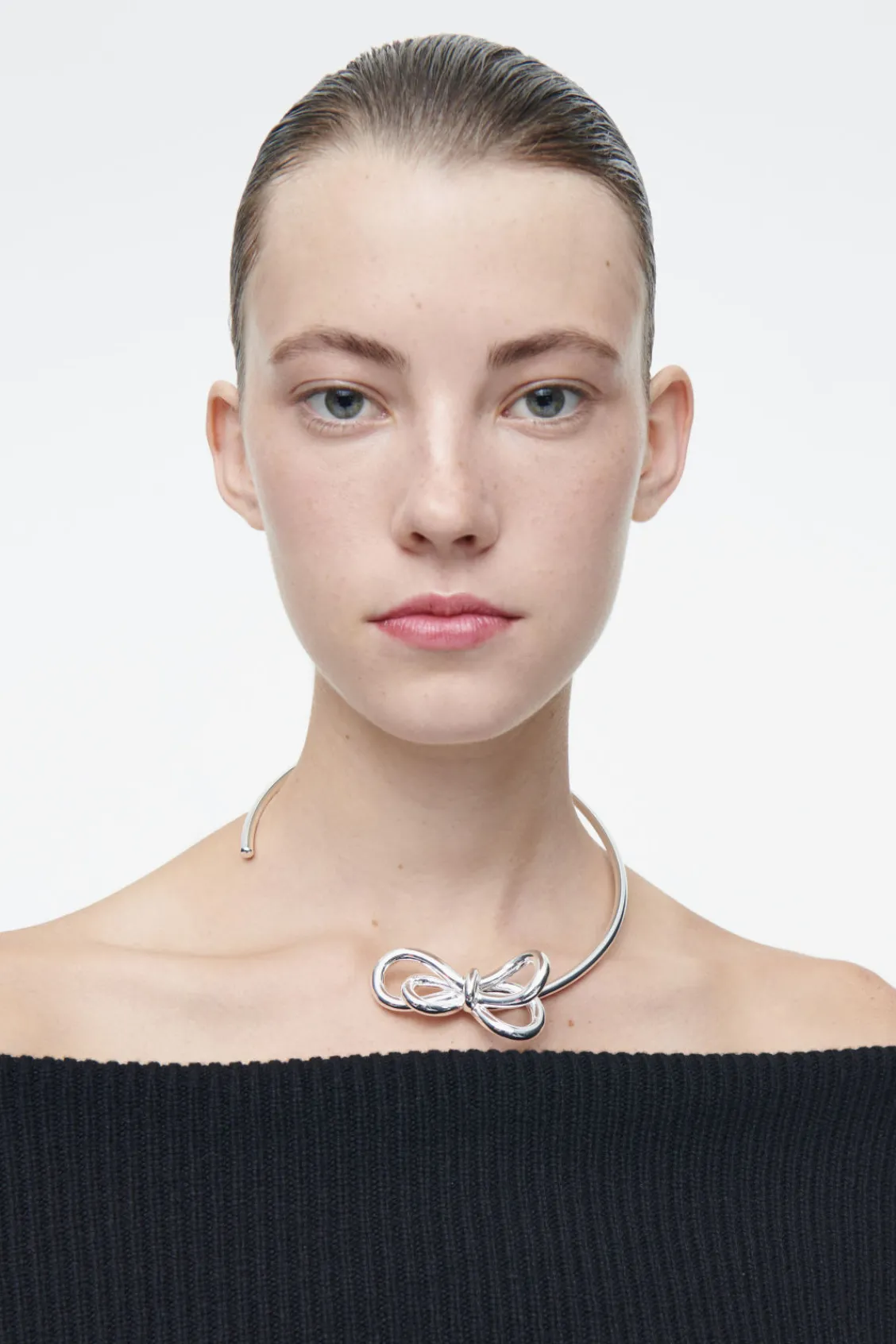 COS KNOTTED BOW CHOKER SILVER New