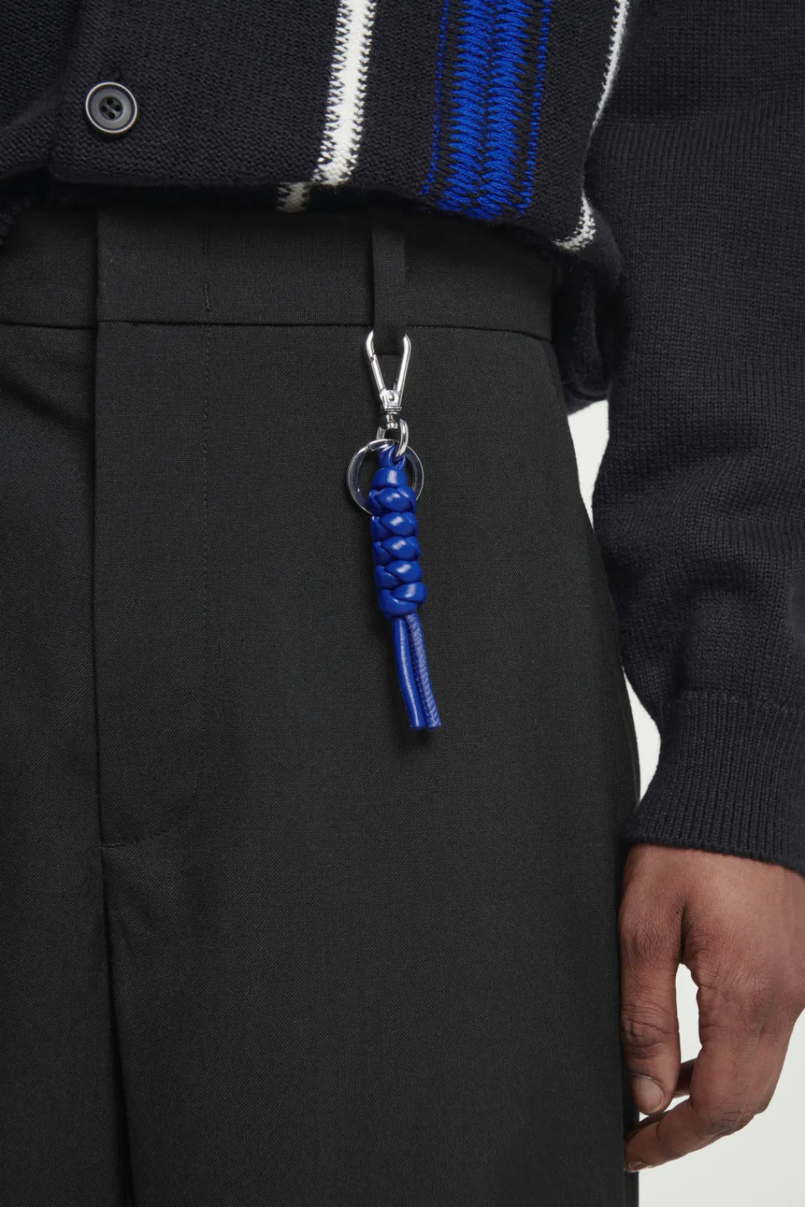 COS KNOTTED LEATHER KEYRING COBALT BLUE Store