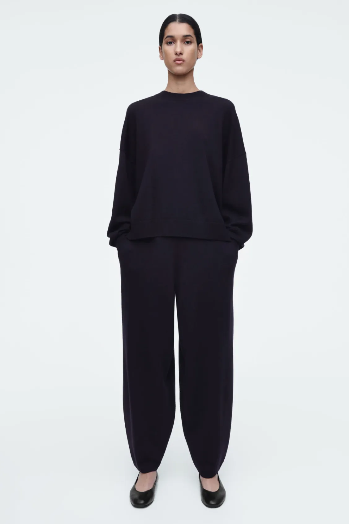 COS MERINO WOOL BARREL-LEG TROUSERS NAVY Discount