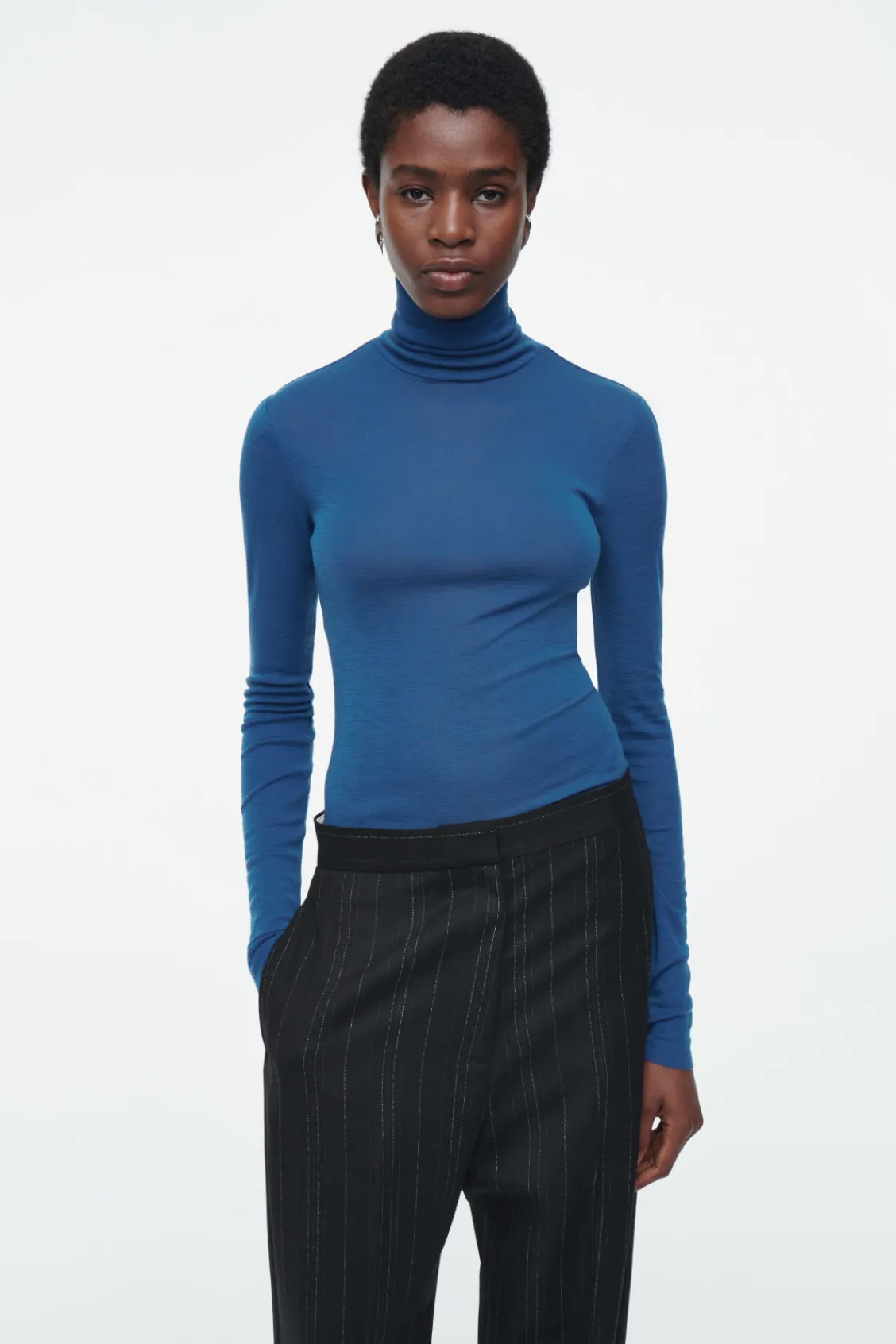 COS MERINO WOOL TURTLENECK TOP BRIGHT BLUE Best Sale