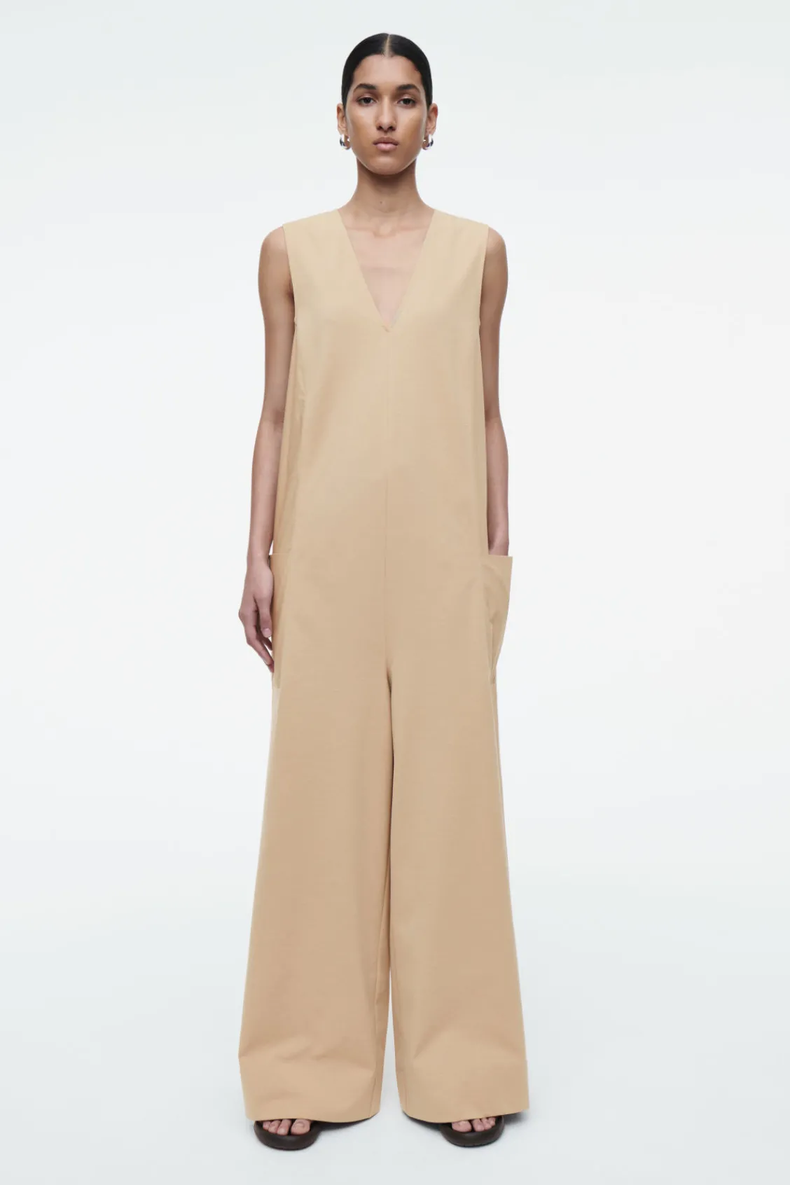 COS OVERSIZED V-NECK JUMPSUIT BEIGE Store