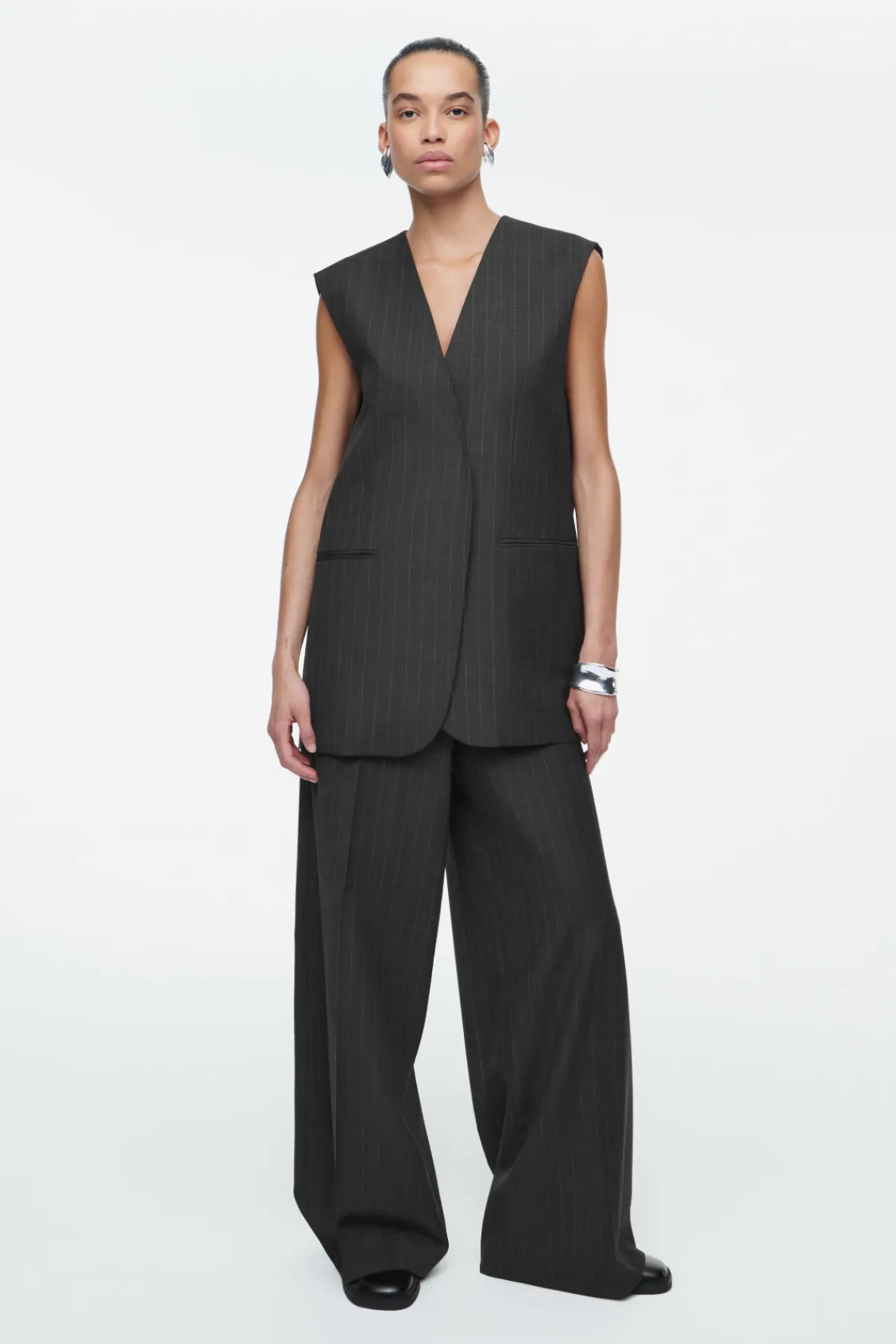 COS PINSTRIPED WOOL WAISTCOAT DARK GRAY / PINSTRIPED New