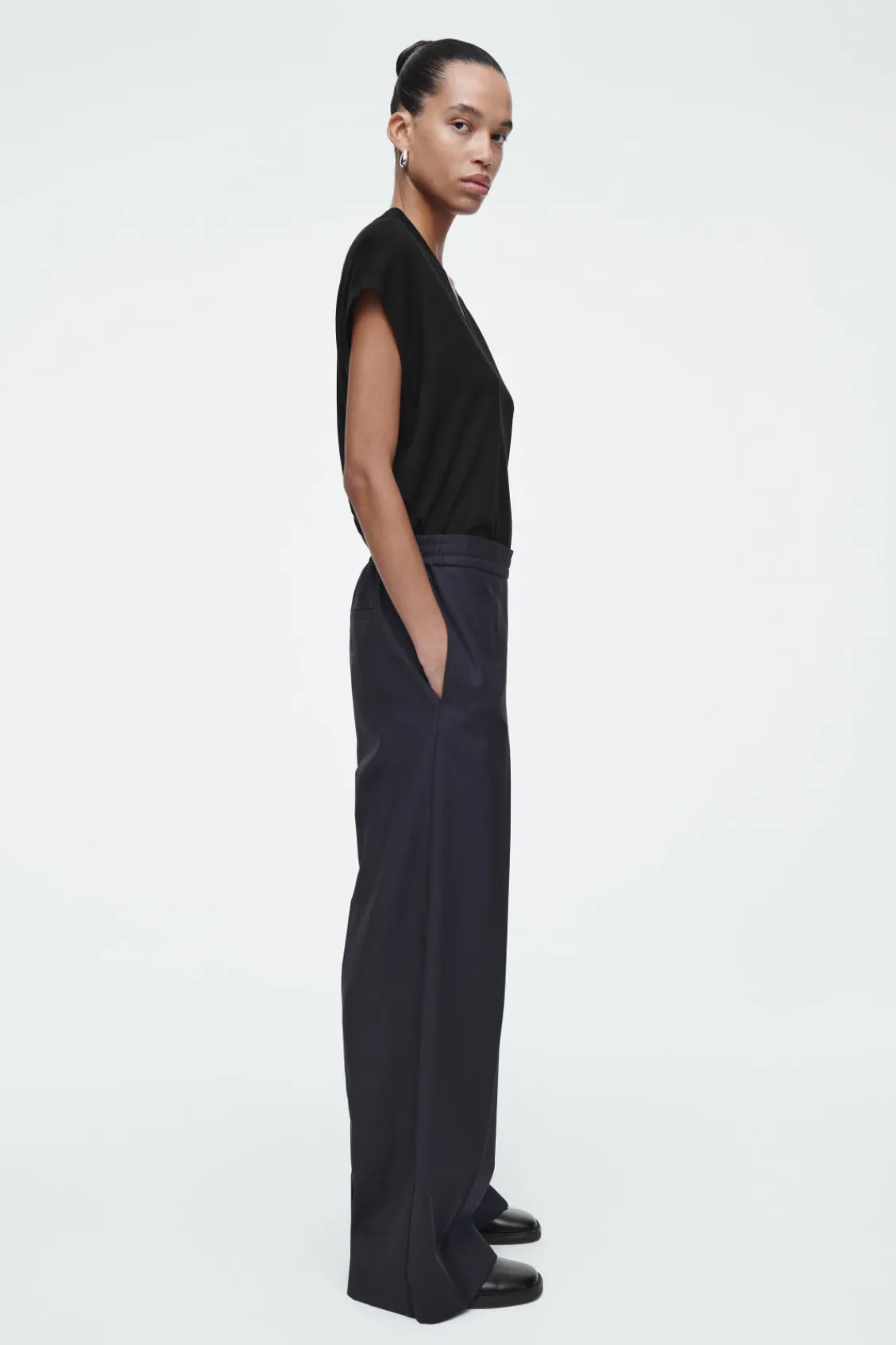 COS REGULAR ELASTICATED WOOL STRAIGHT-LEG PANTS NAVY Sale