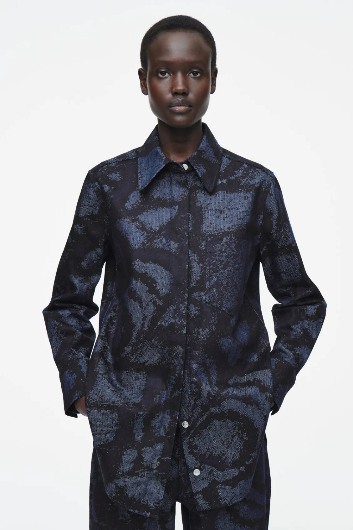 COS REGULAR PRINTED DENIM SHIRT DARK BLUE Best Sale