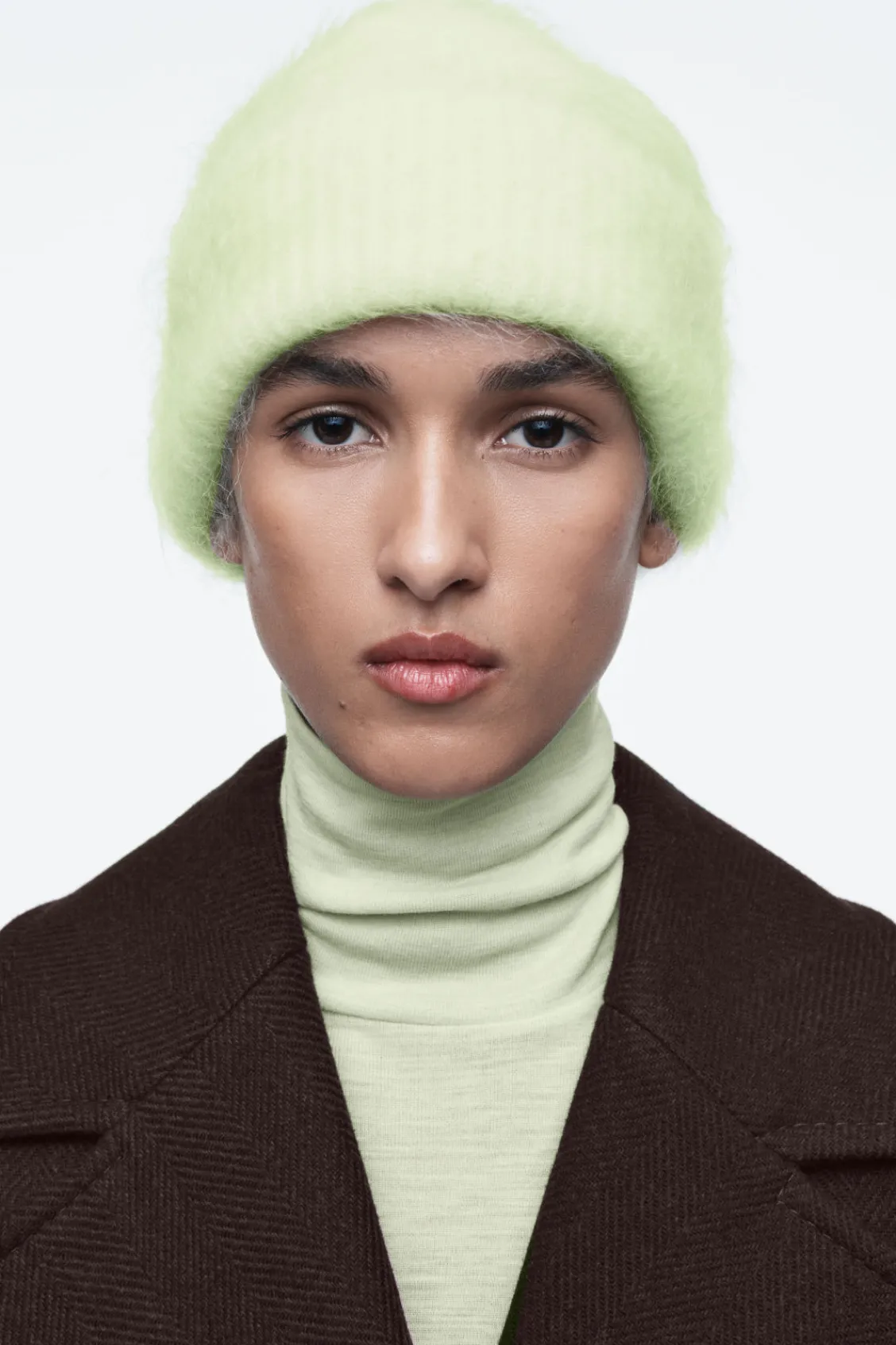 COS RIBBED MOHAIR BEANIE LIGHT GREEN New