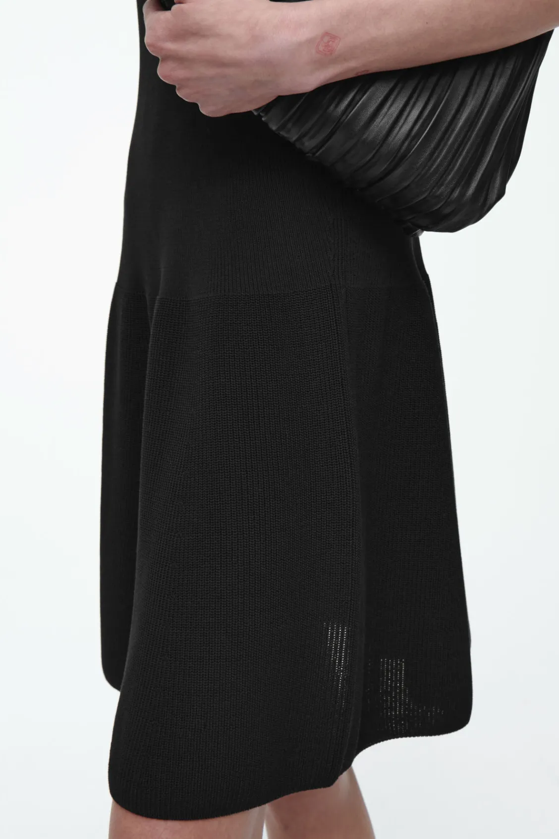 COS RIBBED-KNIT DROPPED-WAIST MINI DRESS BLACK Hot