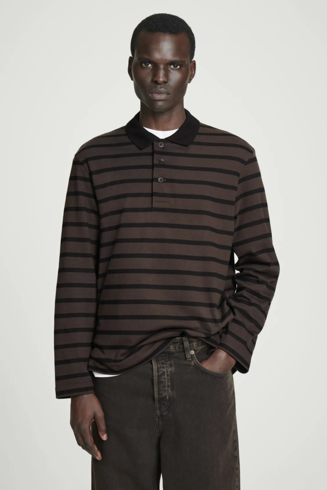 COS STRIPED LONG-SLEEVED POLO SHIRT BROWN / BLACK Cheap