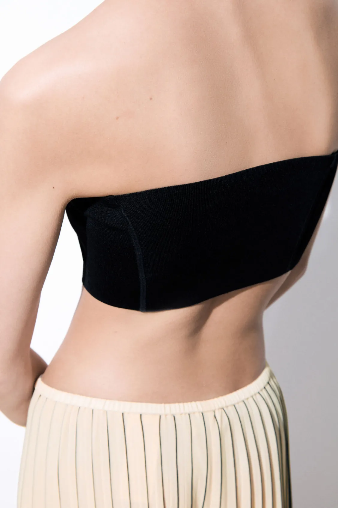 COS THE CLEAN KNITTED BANDEAU BLACK Fashion