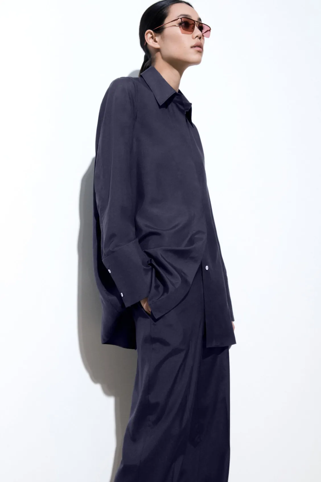 COS THE ESSENTIAL SILK SHIRT NAVY Cheap