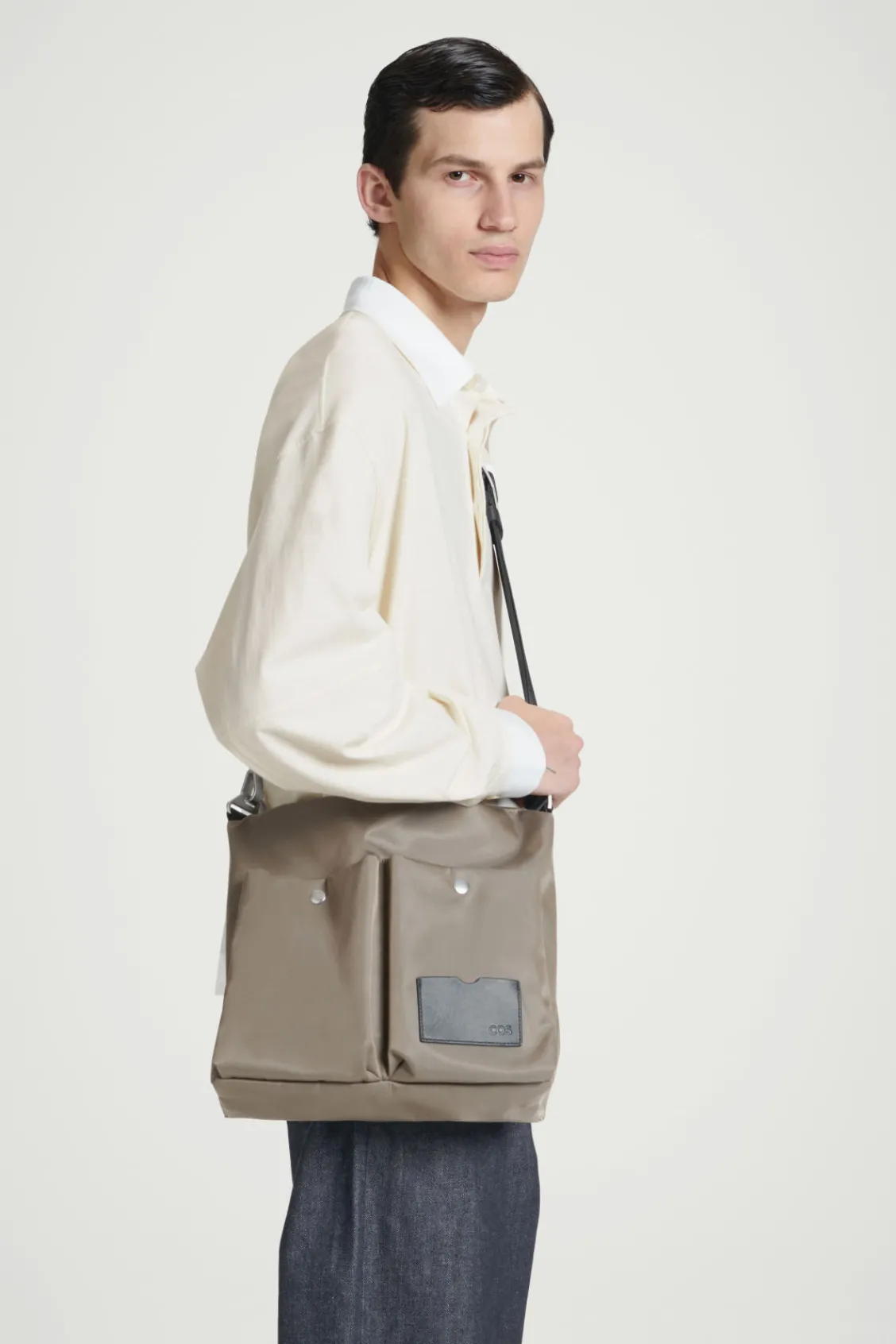 COS UTILITY MESSENGER - NYLON STONE Flash Sale