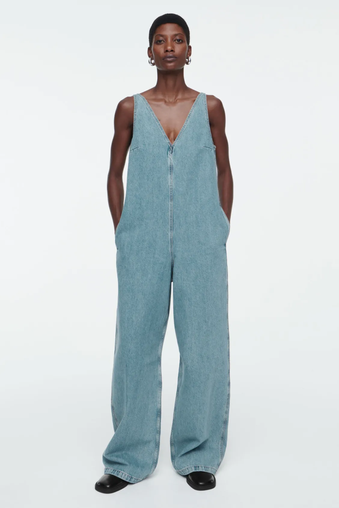 COS V-NECK DENIM JUMPSUIT LIGHT BLUE Store